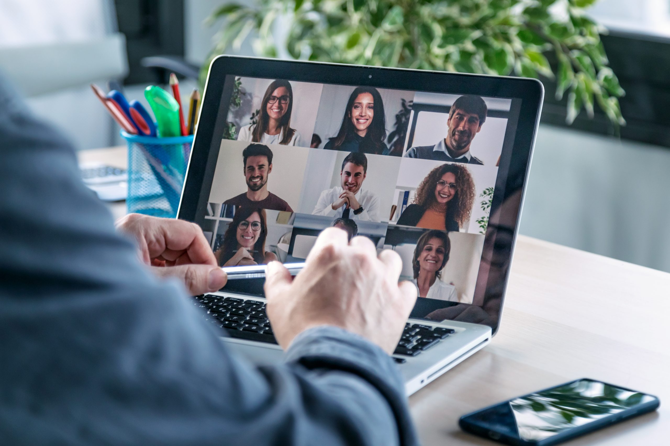 Plataformas gratuitas para realizar videoconferencias