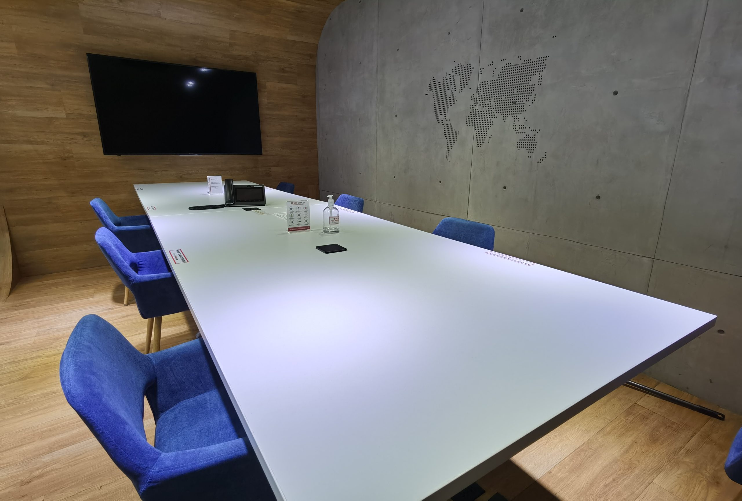 ¿Por qué rentar una Sala de Juntas?