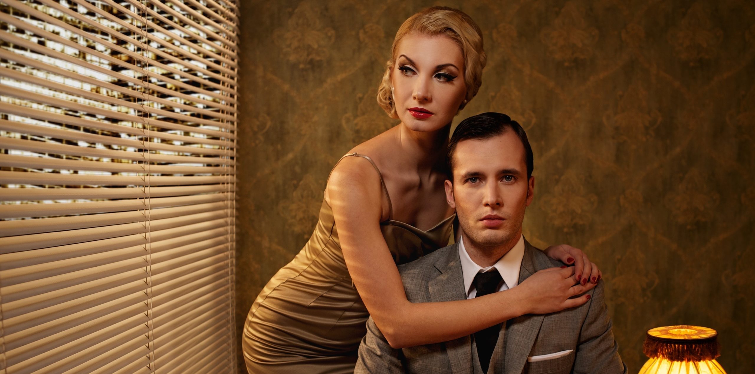 3 series que se desarrollan en una oficina.  